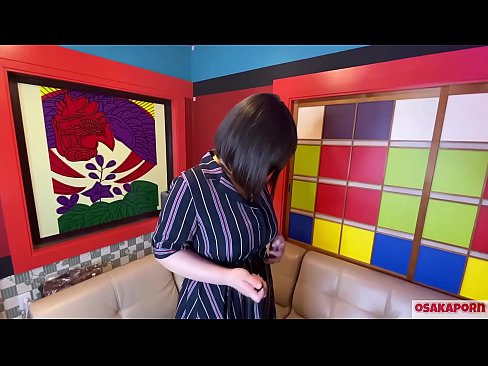 ❤️ Japanesch Cutie mat groussen Titten masturbéiert mat Sexspillsaachen an huet en Orgasmus. Si schwätzt an engem Interview iwwer hir fucking Erfahrung. Riesen Titten an haare Muschi krauchen haart. Osakaporn ❤️❌ Sexvideo bei eis lb.liporno.ru ❌❤